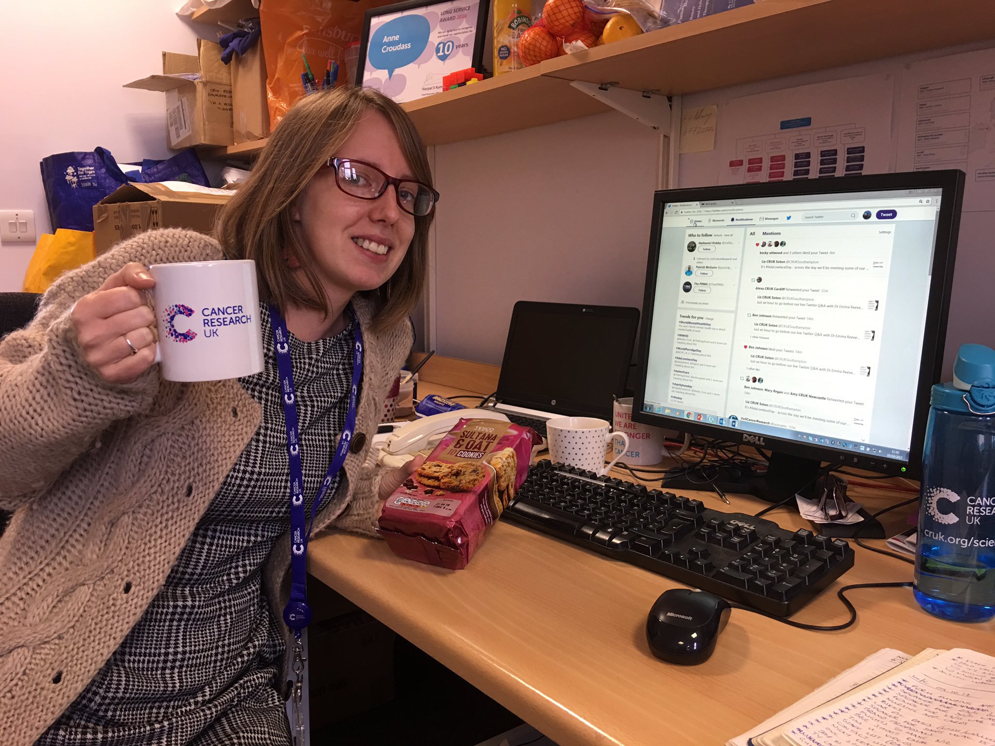 Tea ☑️ Biscuits ☑️ Dr Emma is ready to answer your questions for #AdaLovelaceDay #ALD17 #AskEmma https://t.co/QthmaQHDxp