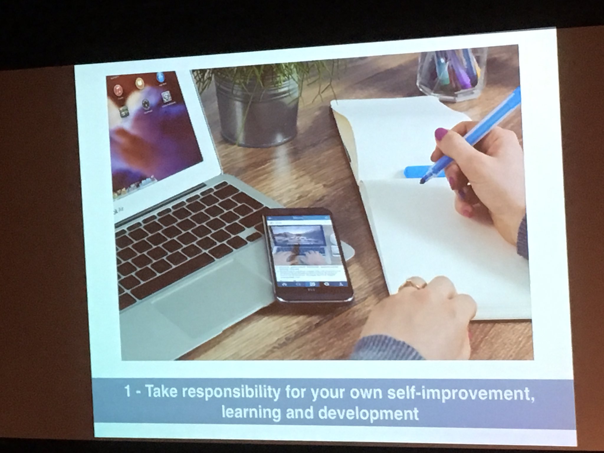 @C4LPT guideline 1 is take responsibility for your own self improvement. Google apparently looking for learning animals! #SUSALT17 https://t.co/cqzsz4ta74