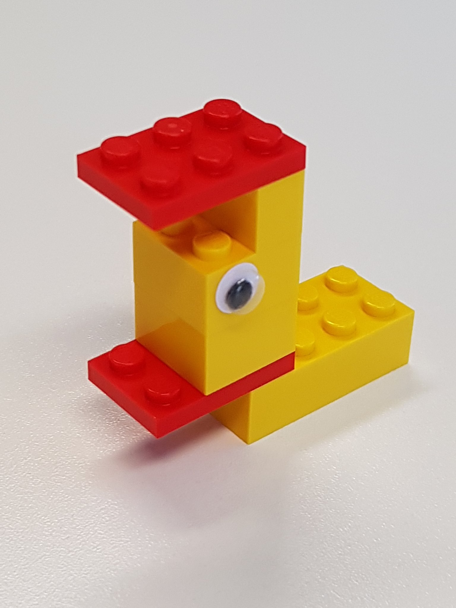 Our poor mistreated lego duck or is it a rooster? #SocMedHE17 #elvislives https://t.co/HGGtRx4YZe