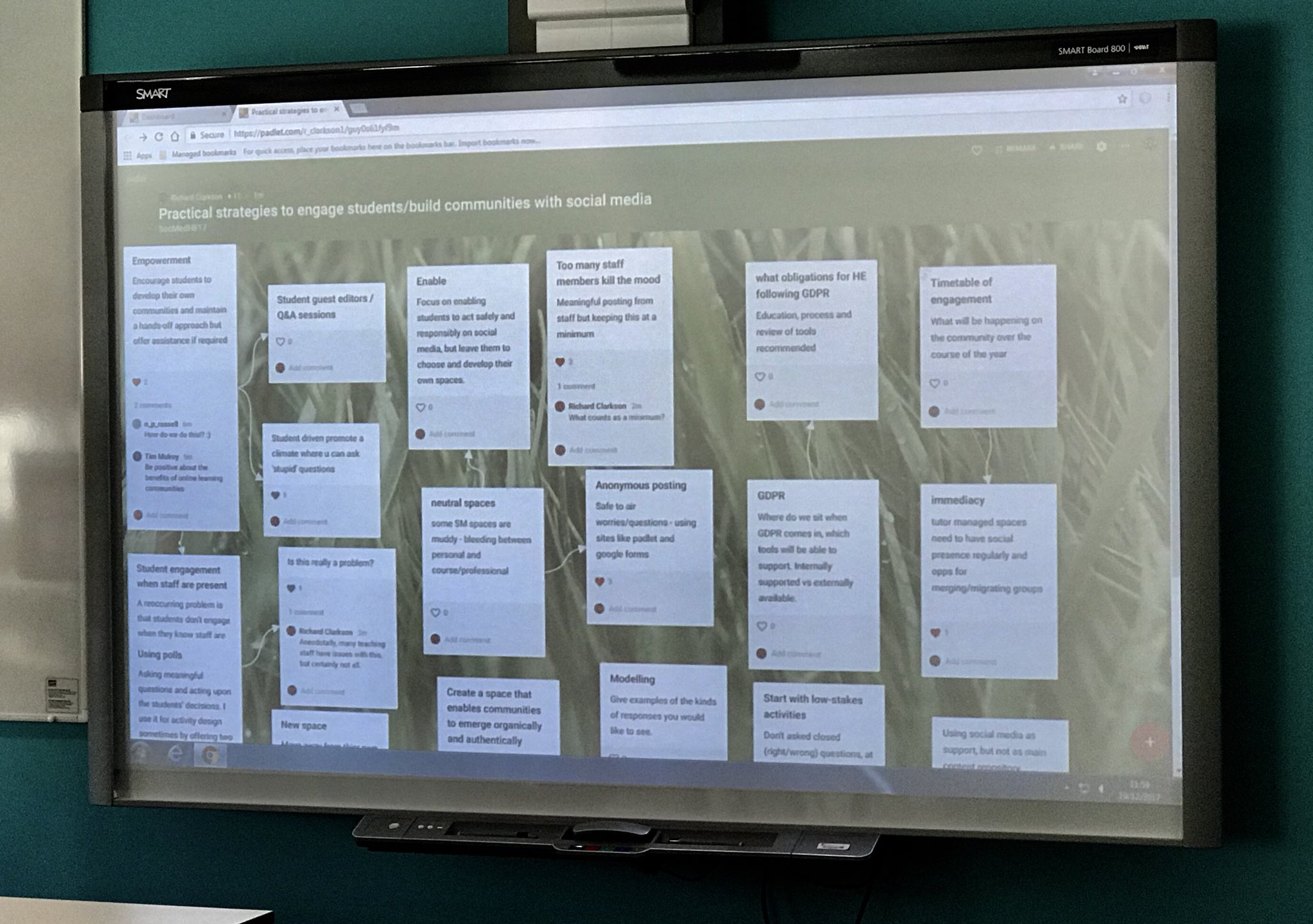 You know you are in a social media conference when the room is quiet but the padlet on the screen is non-stop changing! #SocMedHe17 Check some ideas on how to build and engage students in digital communities. https://t.co/FKmXxgfUY3
