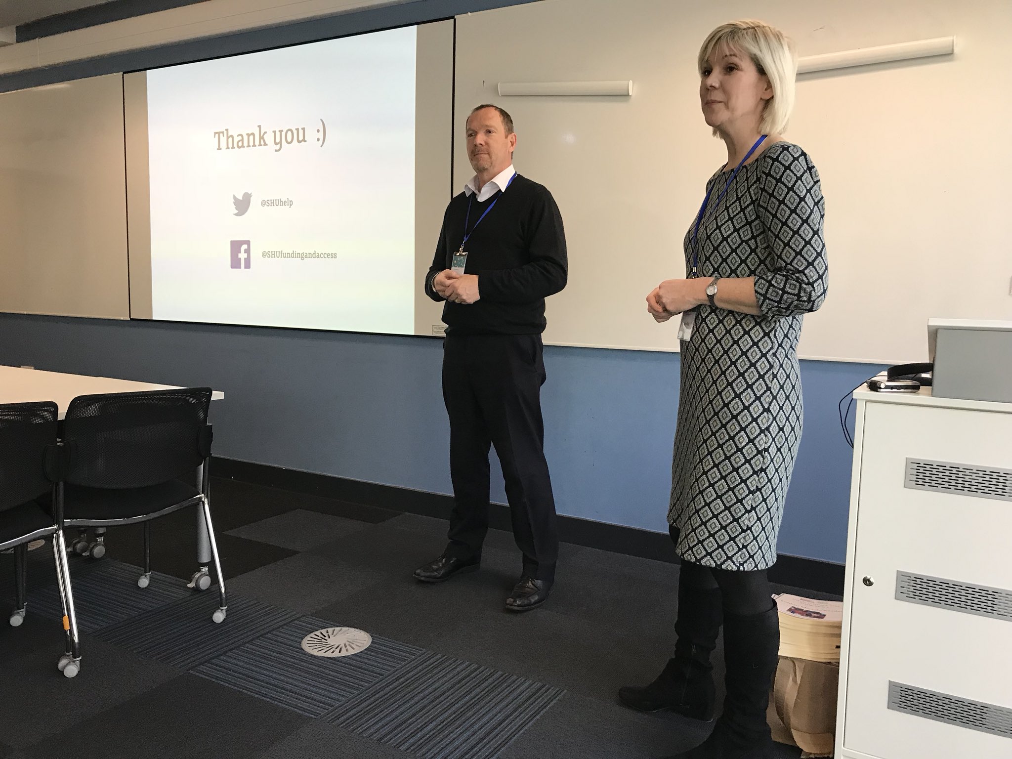 Tim Mulroy and Monika Foster talk about using social media to support the transition of part time students and students from FE into HE #SocMedHE17 https://t.co/9sEI0myUsV