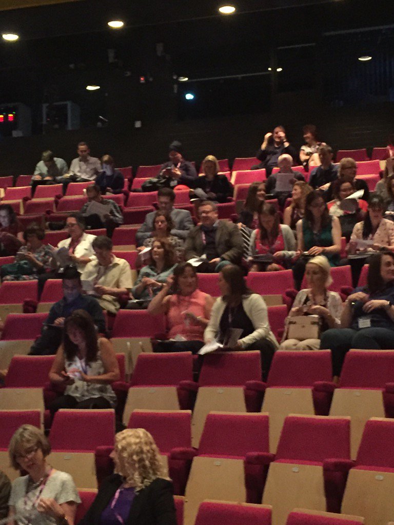 And it's a lively crowd at #susalt16 conference I'm about to give the opening address #loveHE https://t.co/orz8vizcUs